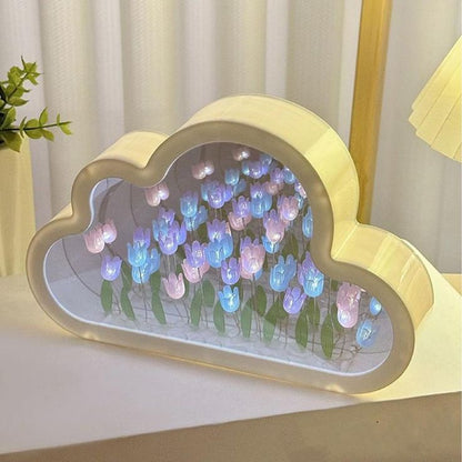 LAMPARA DE NUBE CON TULIPANES